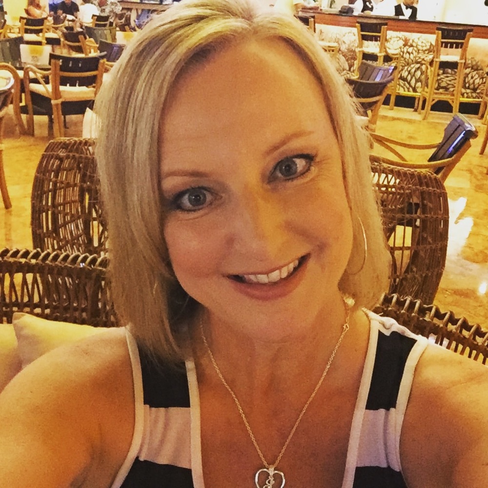 Meet your Posher, Julie